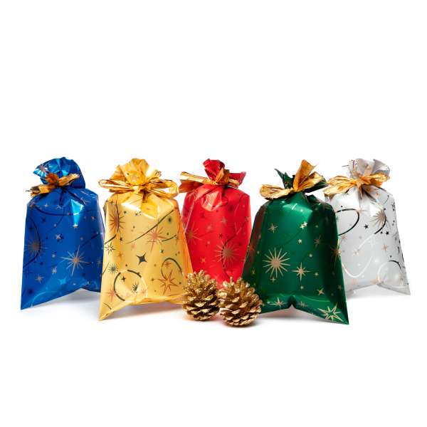 Geschenktüten in fünf Farben mit bunten Aufdrucken für Weihnachtspräsente.
